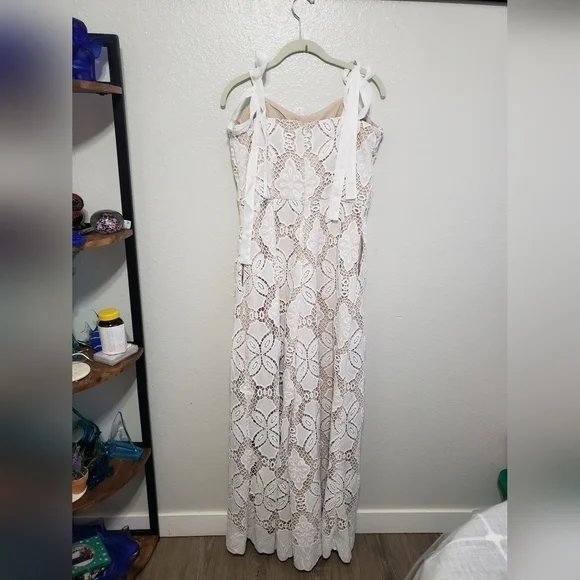 NWT NY&Co Women's Just Me Tie Strap Sweetheart Neckline Crochet Jumpsuit, Size L - Picture 9 of 17